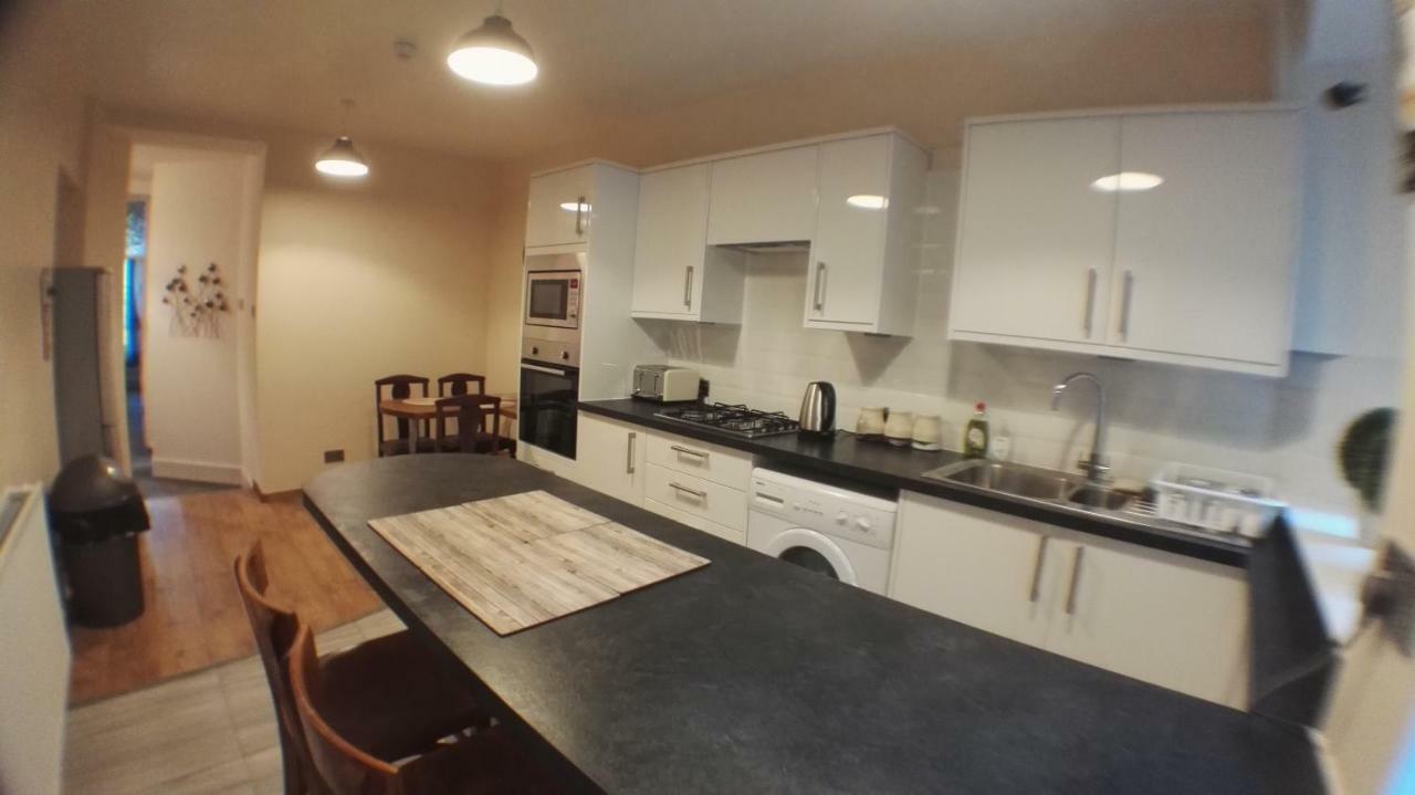 Large Garden Flat Near Marine Lake Weston-super-Mare Ngoại thất bức ảnh